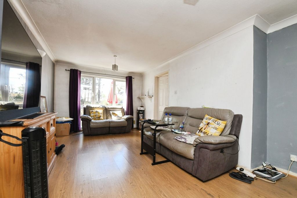 Property photo 3 of 15 Pbox-Img.Jpg