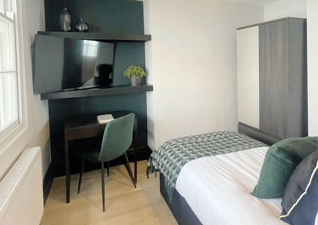 Property photo 1 of 10 Photo 1