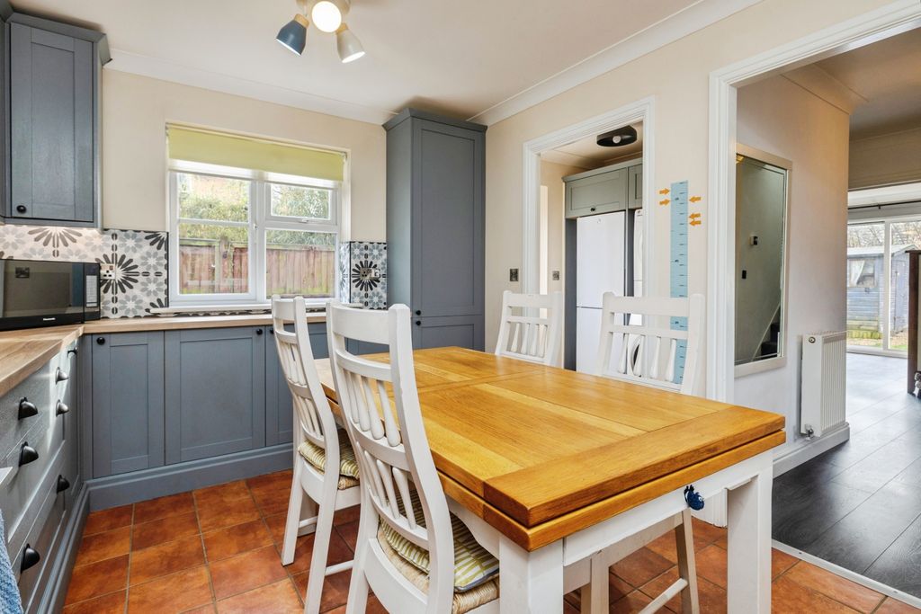 Property photo 3 of 15 Kitchen