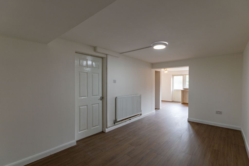 Property photo 3 of 14 Img_0769_1