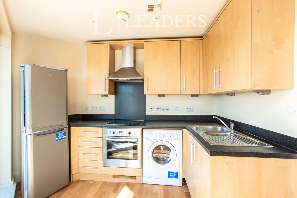 Property photo 3 of 11 3