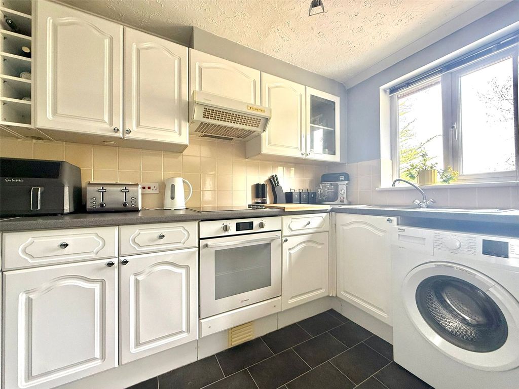 Property photo 3 of 17 Picture No. 13