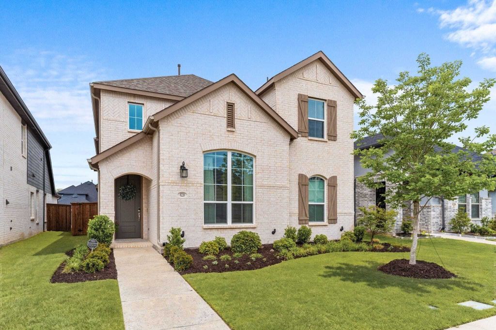 Property photo 1 of 31