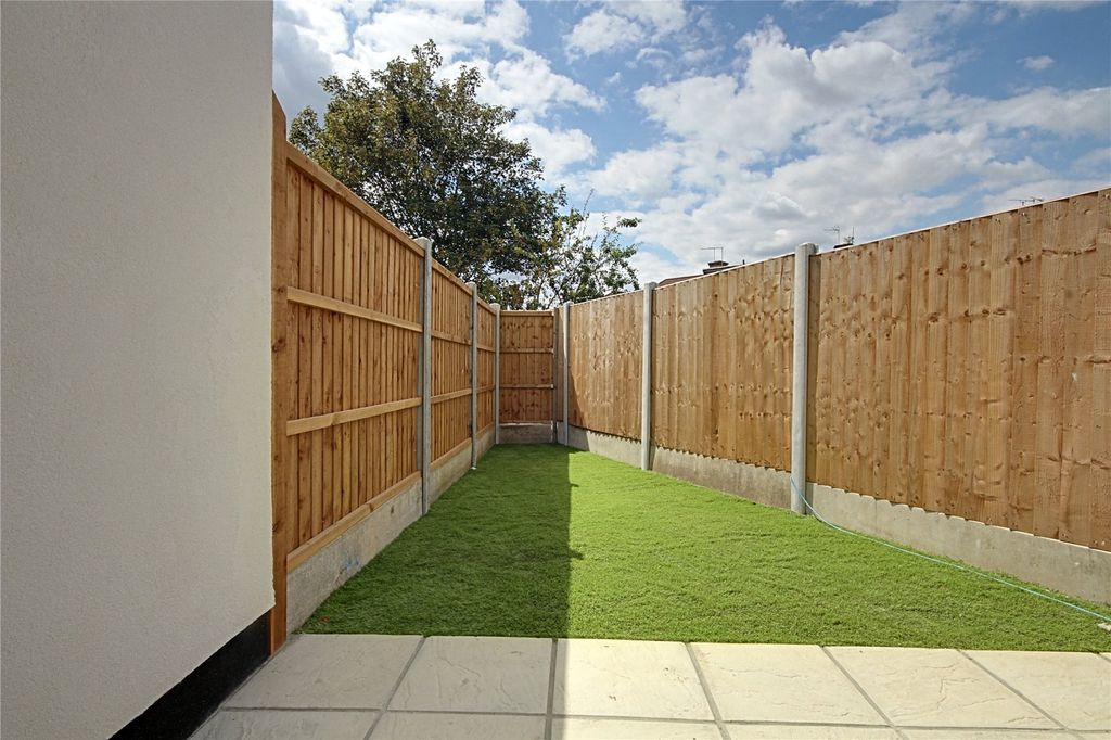 Property photo 2 of 15 Picture No. 10
