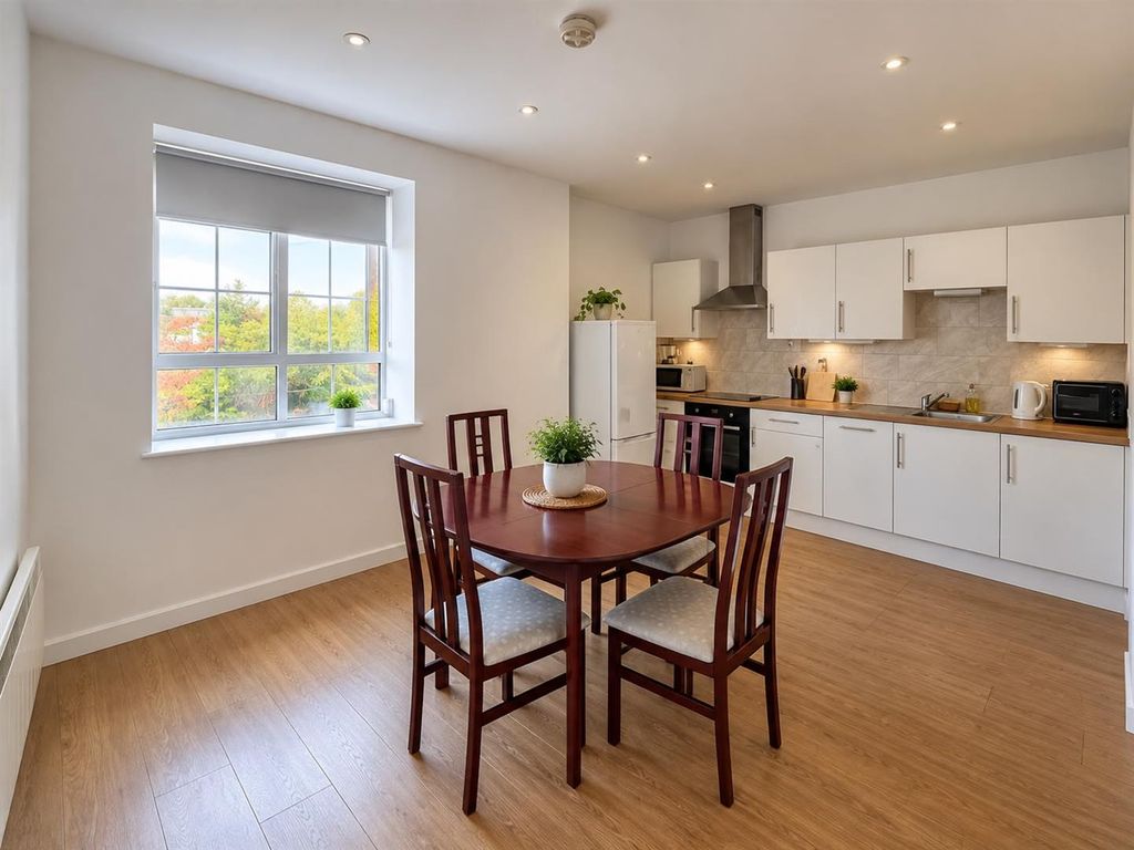 Property photo 1 of 5 Kitchen/Diner