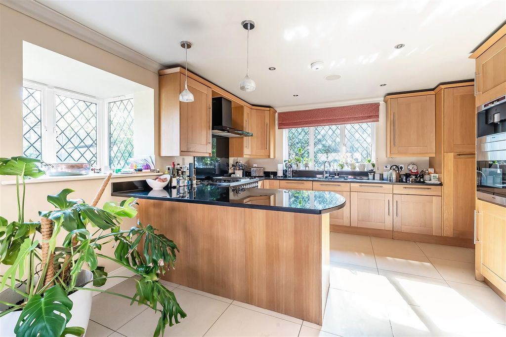 Property photo 3 of 19 The-Beech-House-3.Jpg