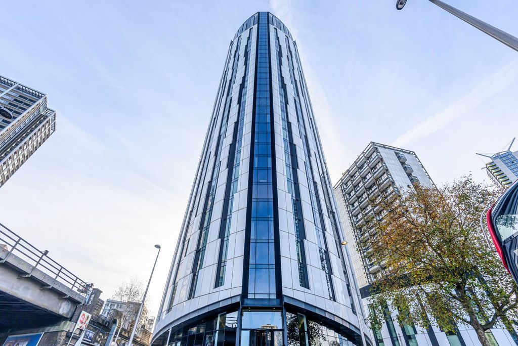 Property photo 1 of 3