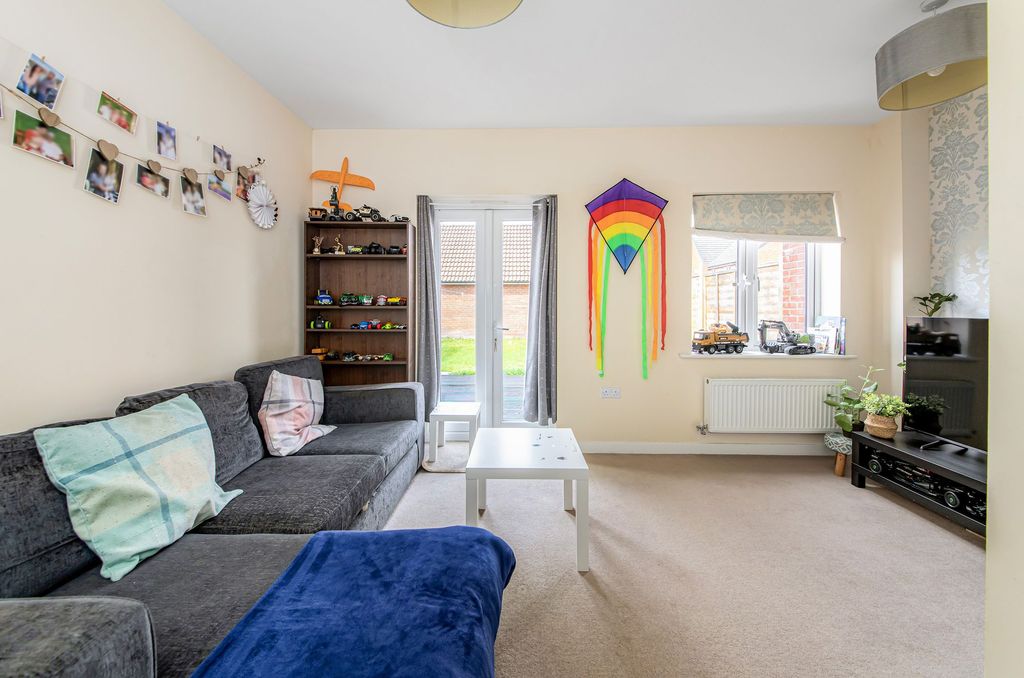 Property photo 2 of 15