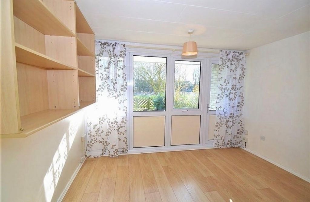 Property photo 3 of 7 Living Room 2.Jpg