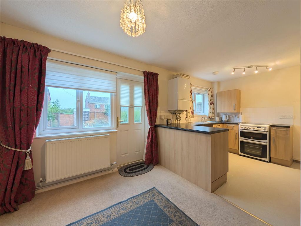 Property photo 2 of 12