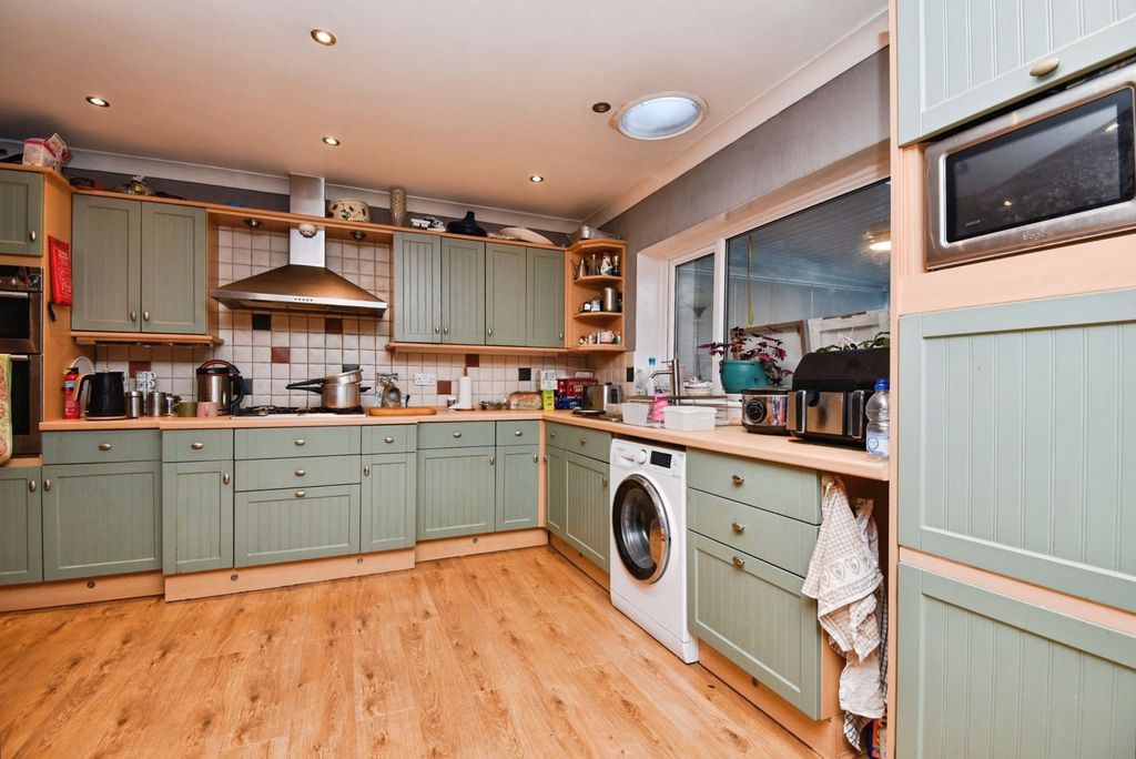 Property photo 3 of 20 Pbox-Img.Jpg