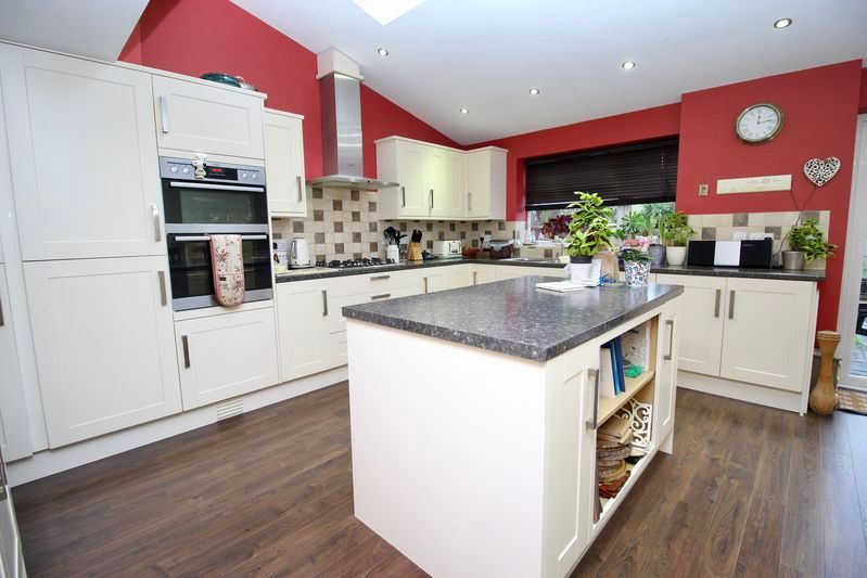 Property photo 3 of 18 Photo 15