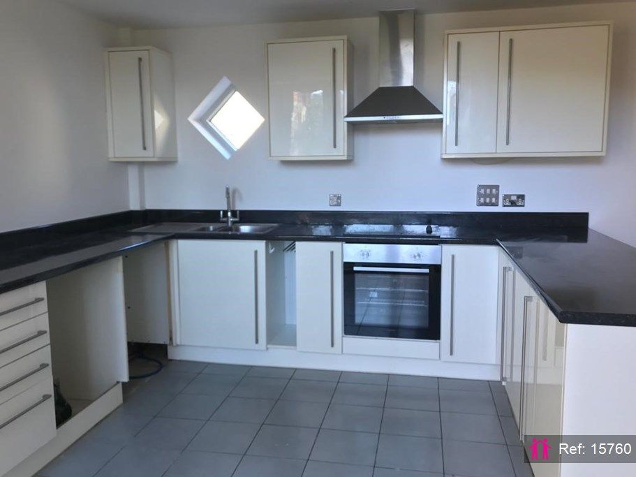 Property photo 2 of 24