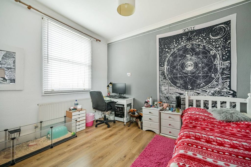 Property photo 3 of 10