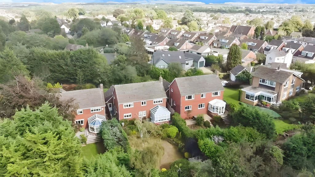 Property photo 3 of 34