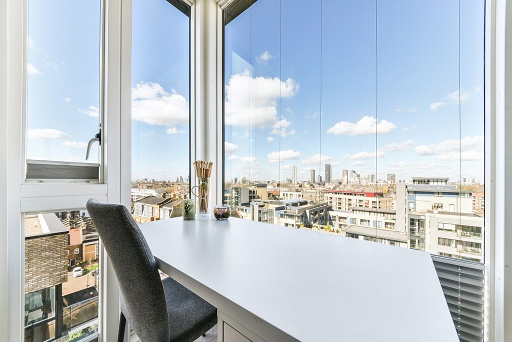 Property photo 3 of 9 Arments Court,45-6