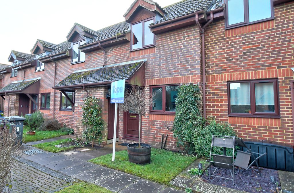 Property photo 2 of 14 Front