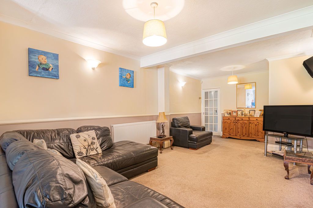 Property photo 2 of 17 Living Room