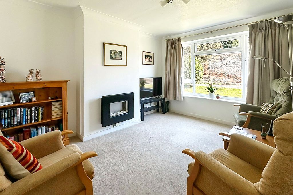 Property photo 3 of 16 Picture No. 04