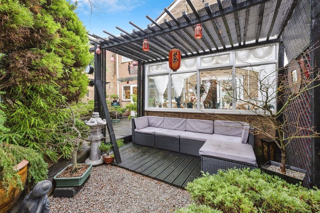 Property photo 3 of 17