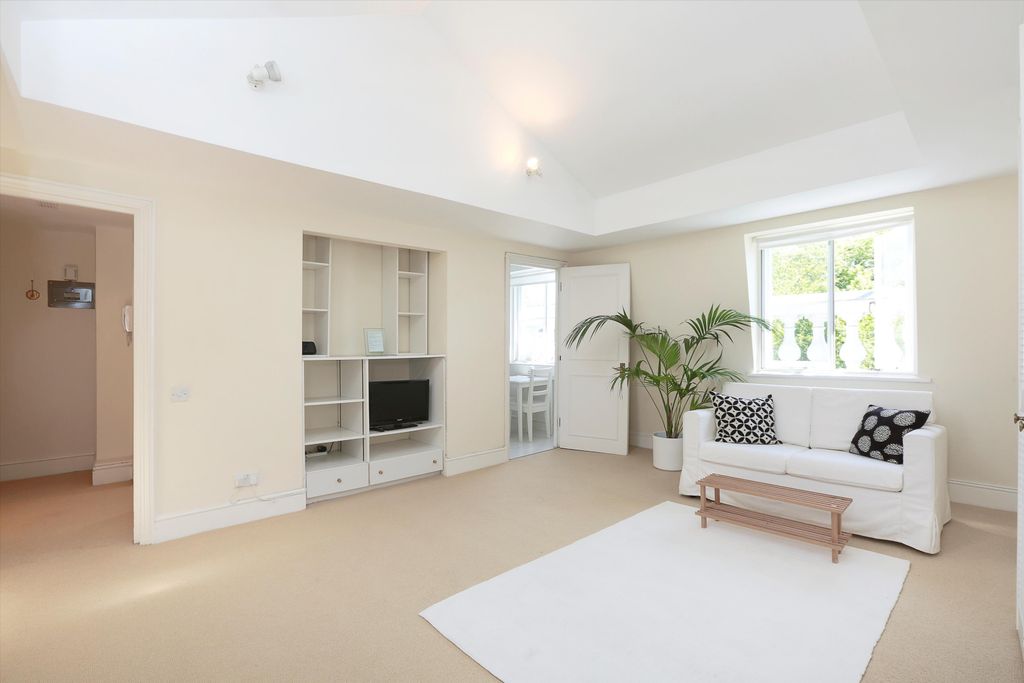 Property photo 1 of 7 Image