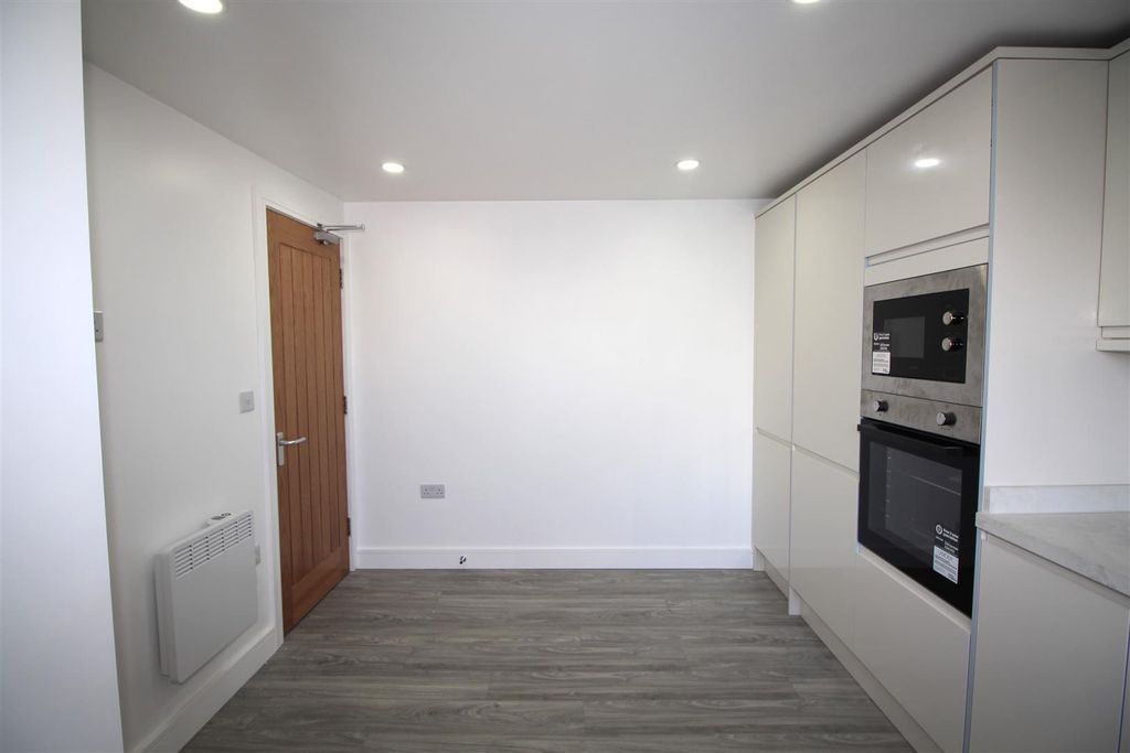 Property photo 3 of 8 Img_4536.Jpg