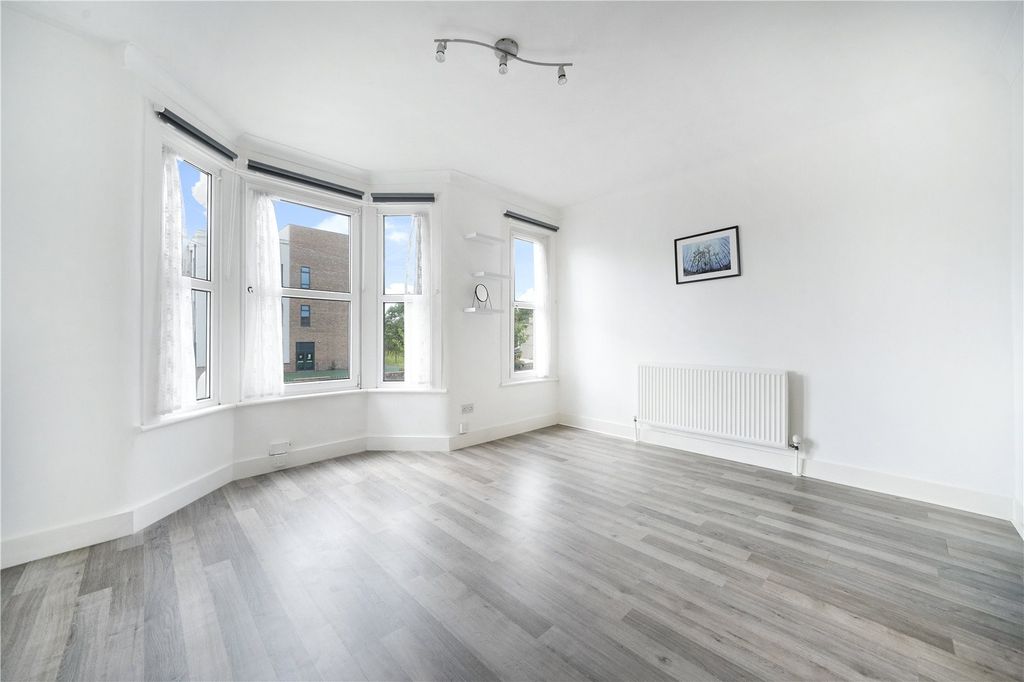 Property photo 2 of 8 Picture No. 02
