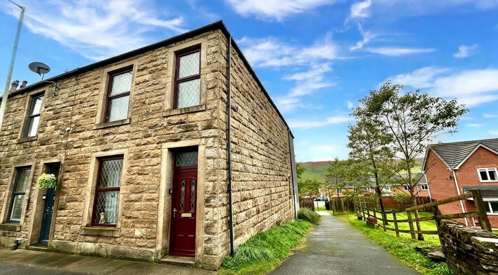 Property photo 1 of 16 1