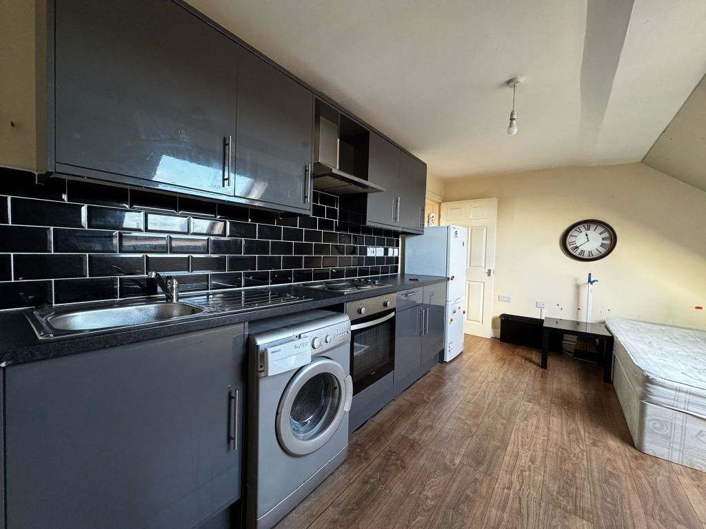 Property photo 2 of 3