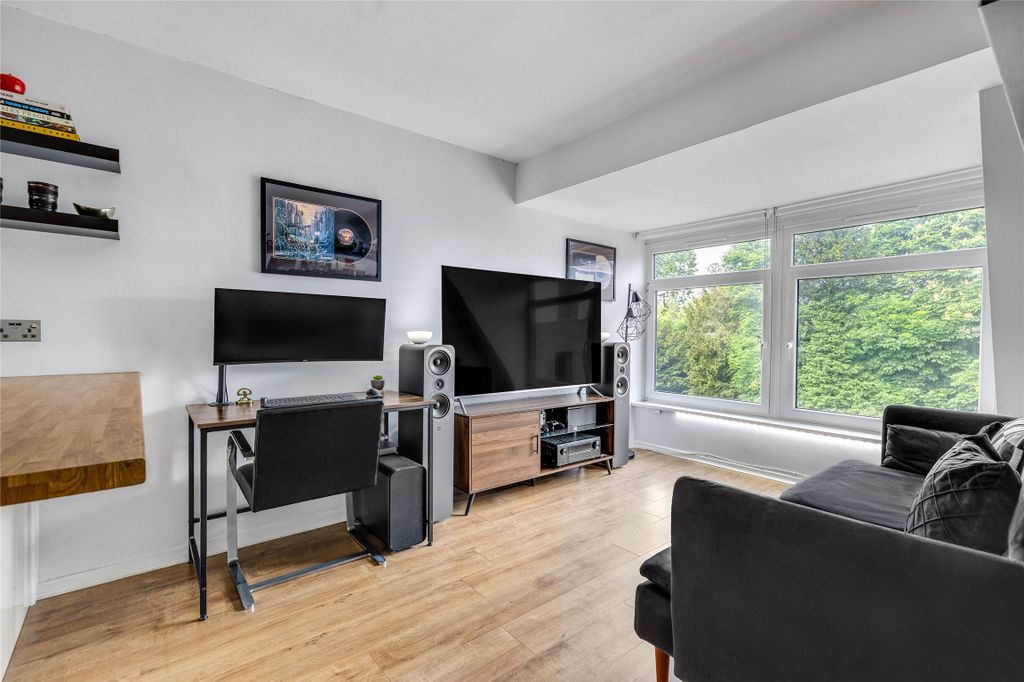 Property photo 1 of 11 Picture No. 08