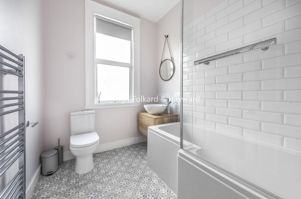 Property photo 3 of 8 Bathroom