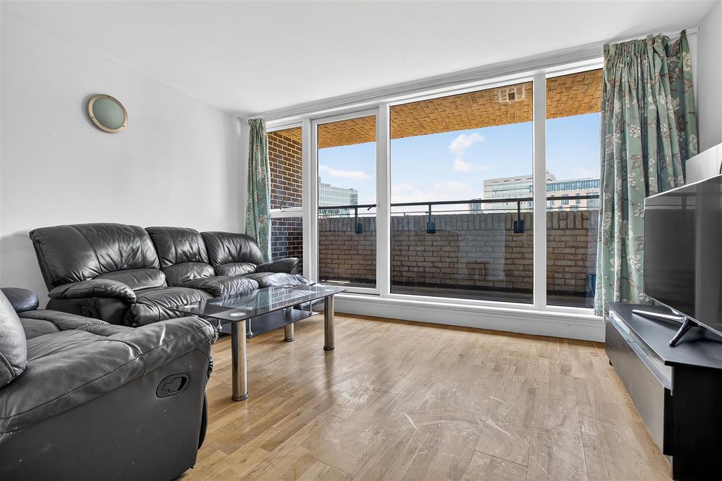 Property photo 2 of 15 8Y3A2012.Jpg