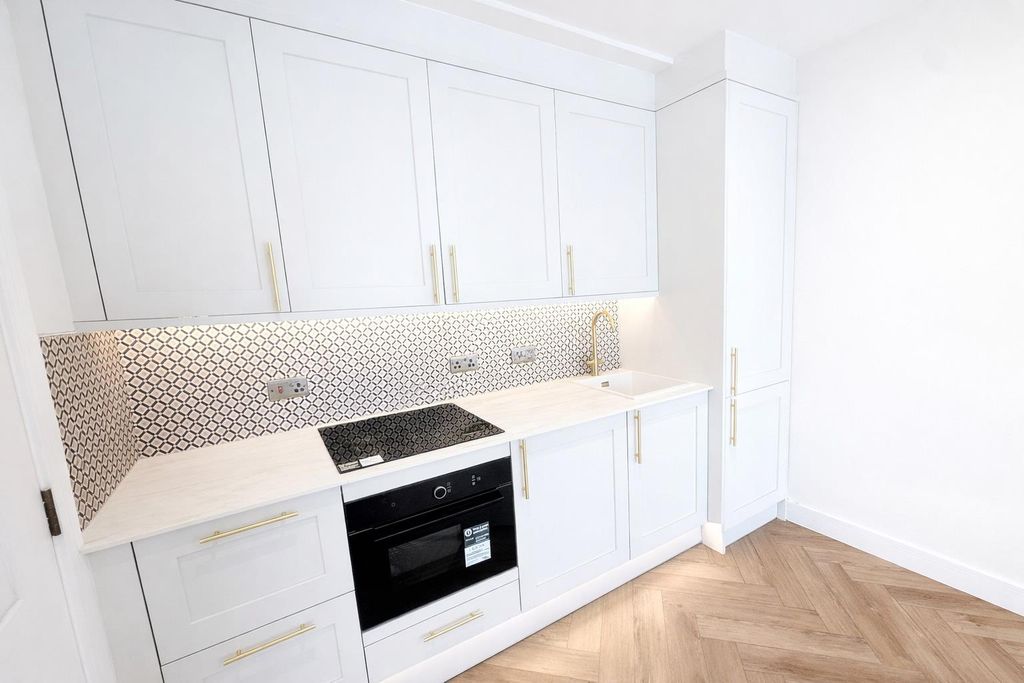 Property photo 3 of 4 Kitchen.Png