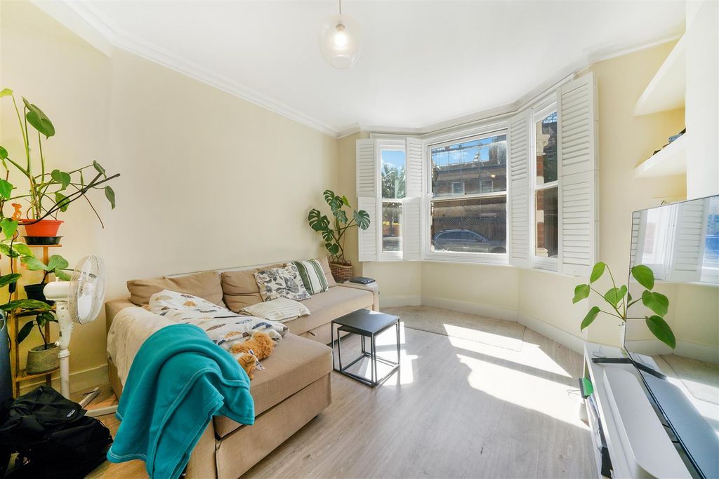 Property photo 2 of 14 Bendemeer Road