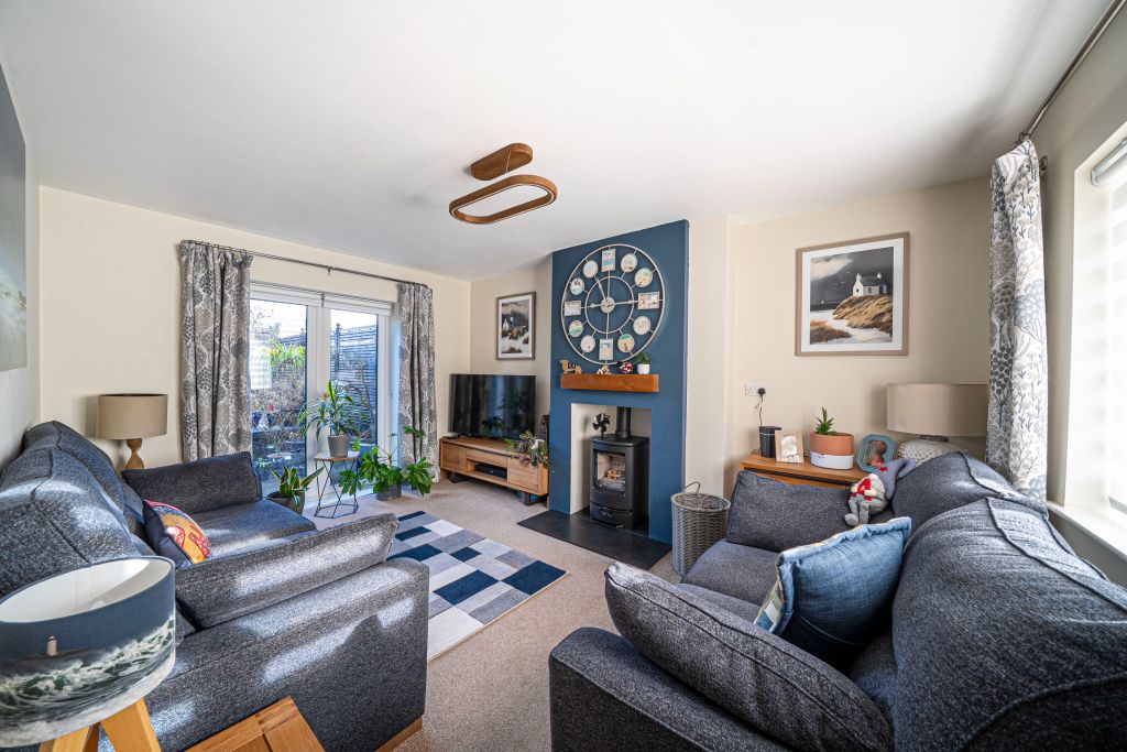 Property photo 3 of 24