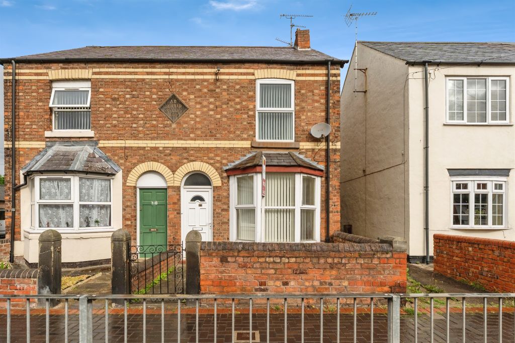 Property photo 1 of 17