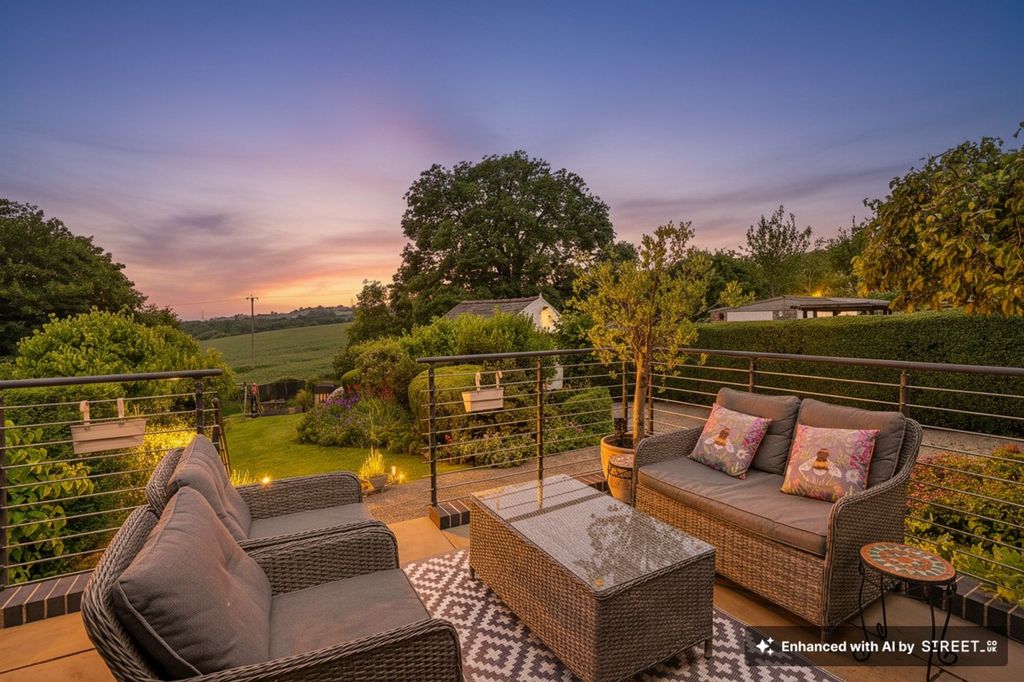 Property photo 2 of 24