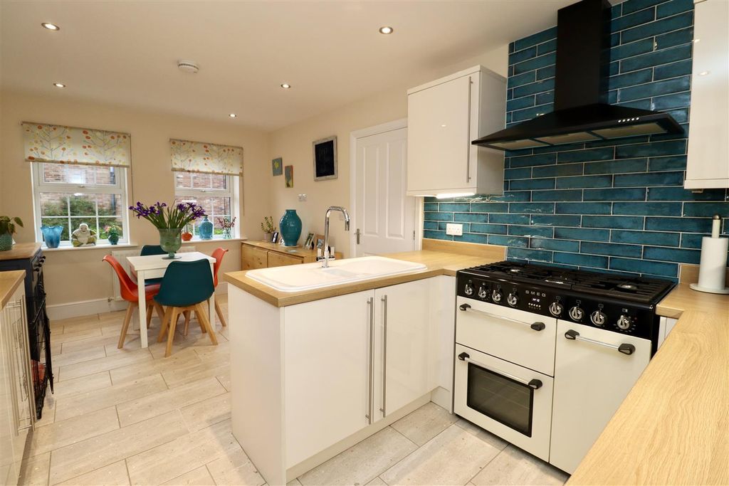 Property photo 3 of 15 Img_4053.Jpeg