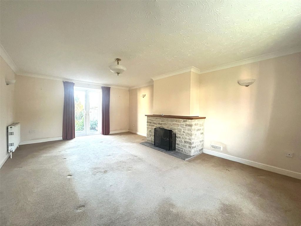 Property photo 2 of 19 Picture No. 41