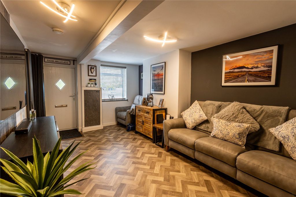 Property photo 3 of 42 Picture No. 34