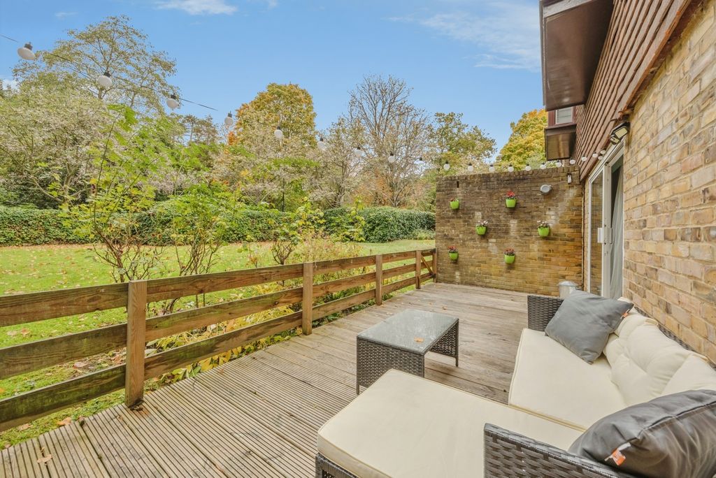 Property photo 1 of 23 Pbox-Img.Jpg