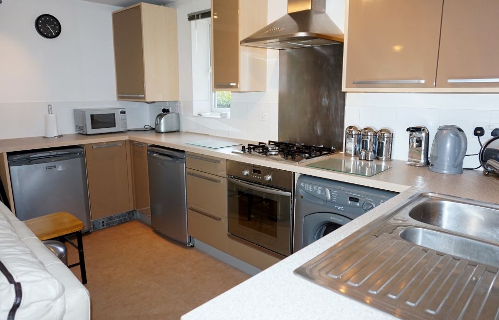 Property photo 3 of 12