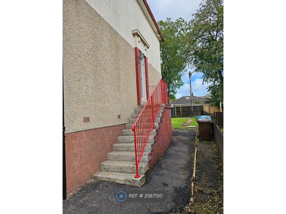 Property photo 2 of 23 Private Path With Own Entrance