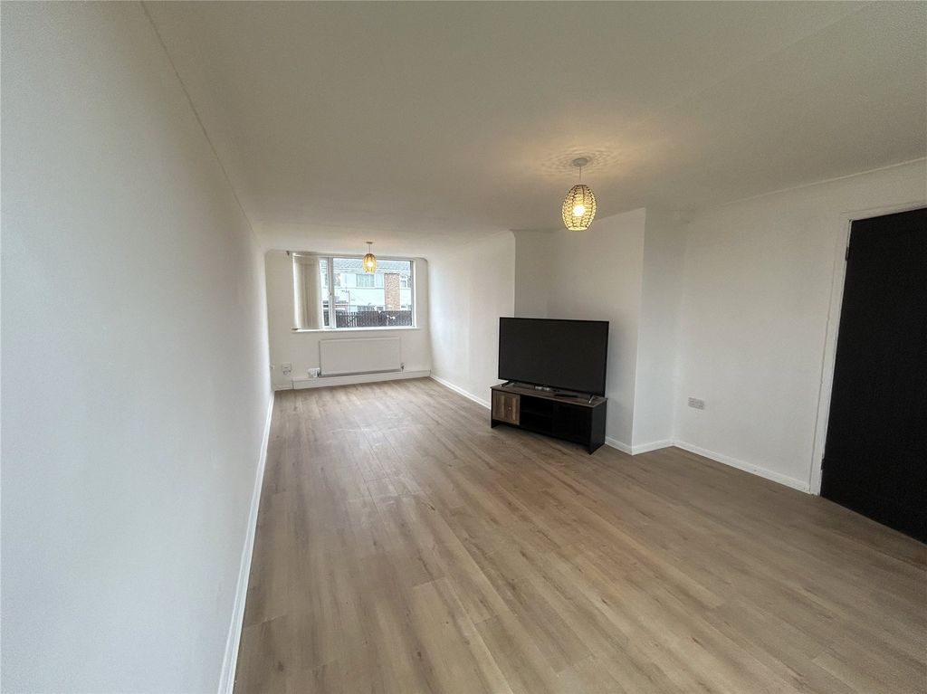 Property photo 3 of 10 Picture No. 22