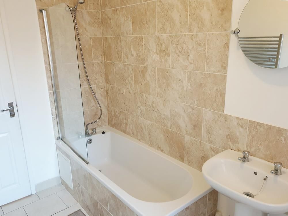 Property photo 3 of 7 Room 4, 4 Station Road 2.Jpg