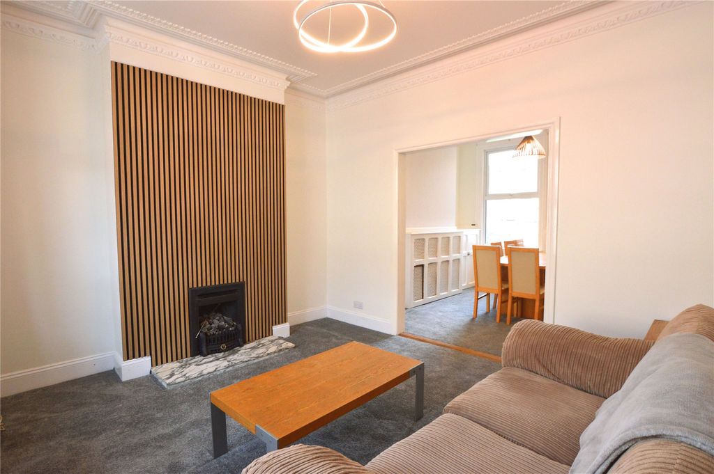 Property photo 2 of 14 Picture No. 20