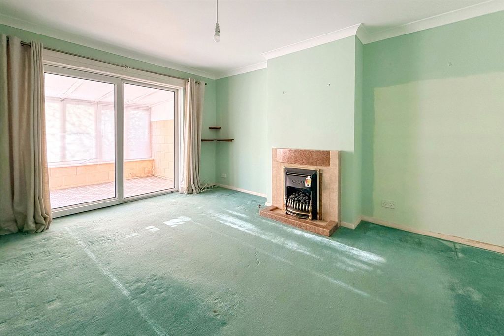 Property photo 3 of 19 Picture No. 01