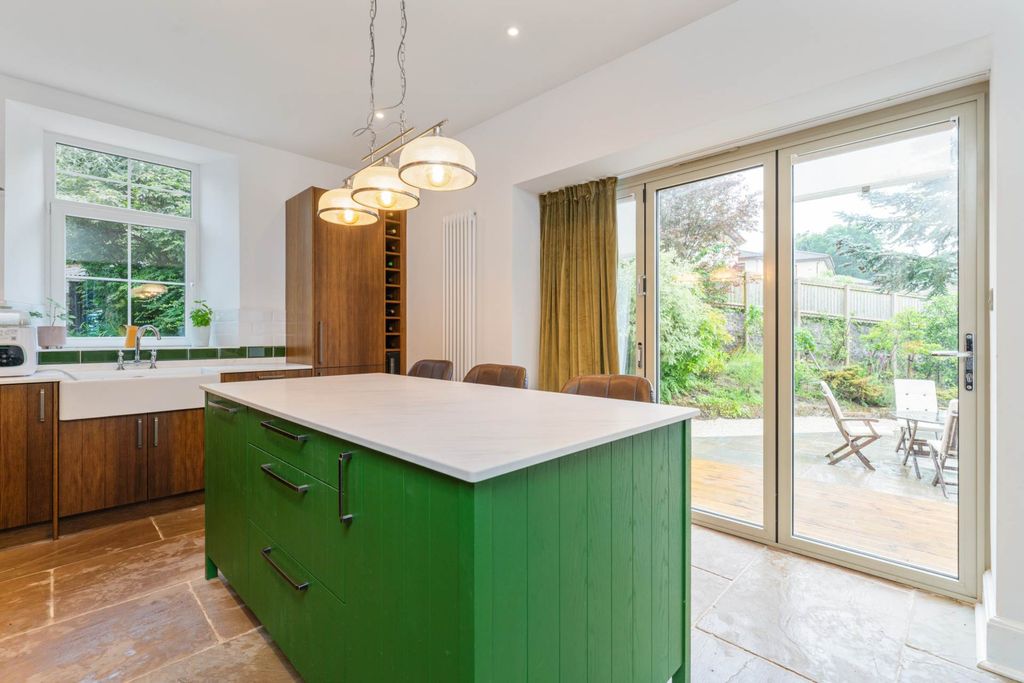 Additional image 10 of 4 bed detached house for saleDennistoun Road, Langbank PA14