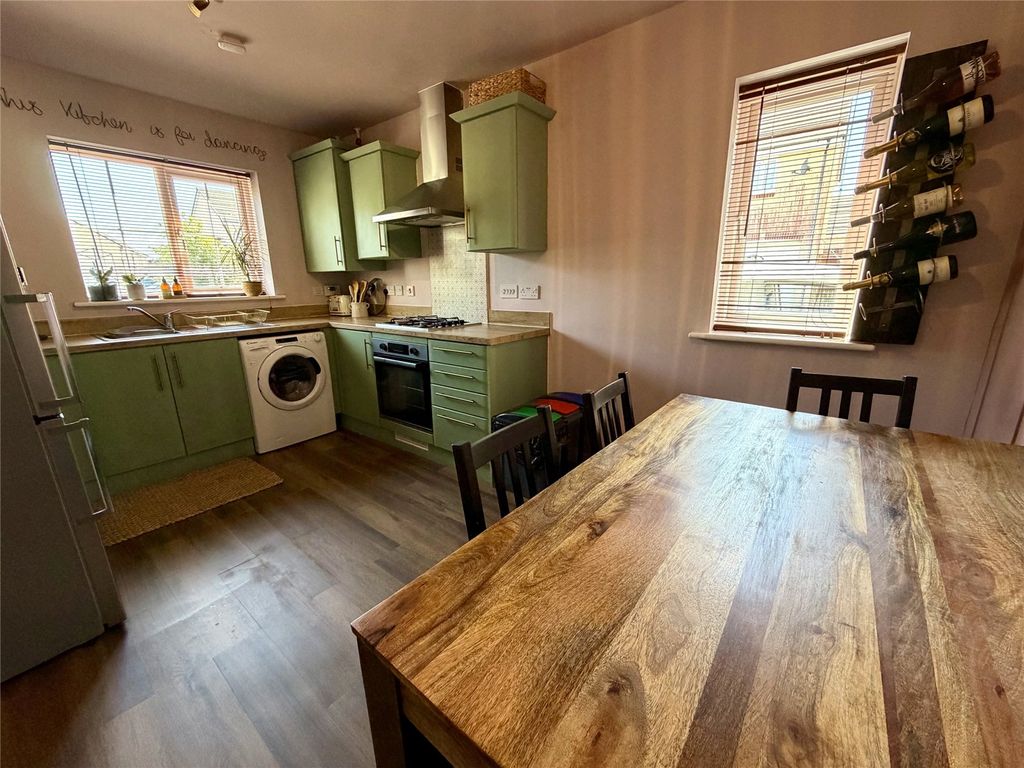 Property photo 3 of 29 Picture No. 24