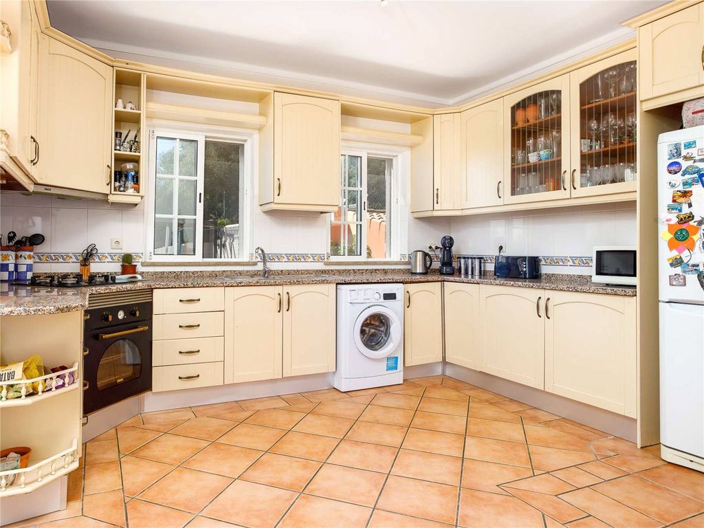 Property photo 3 of 15 Picture No. 61